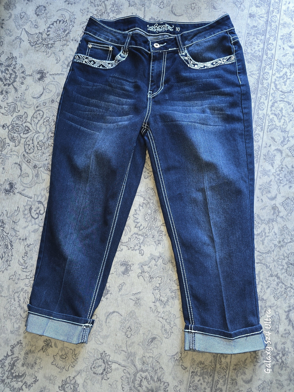 Dark Blue Women's Capri Jeans with Embroidered Pocket Trim Revolt Size 10